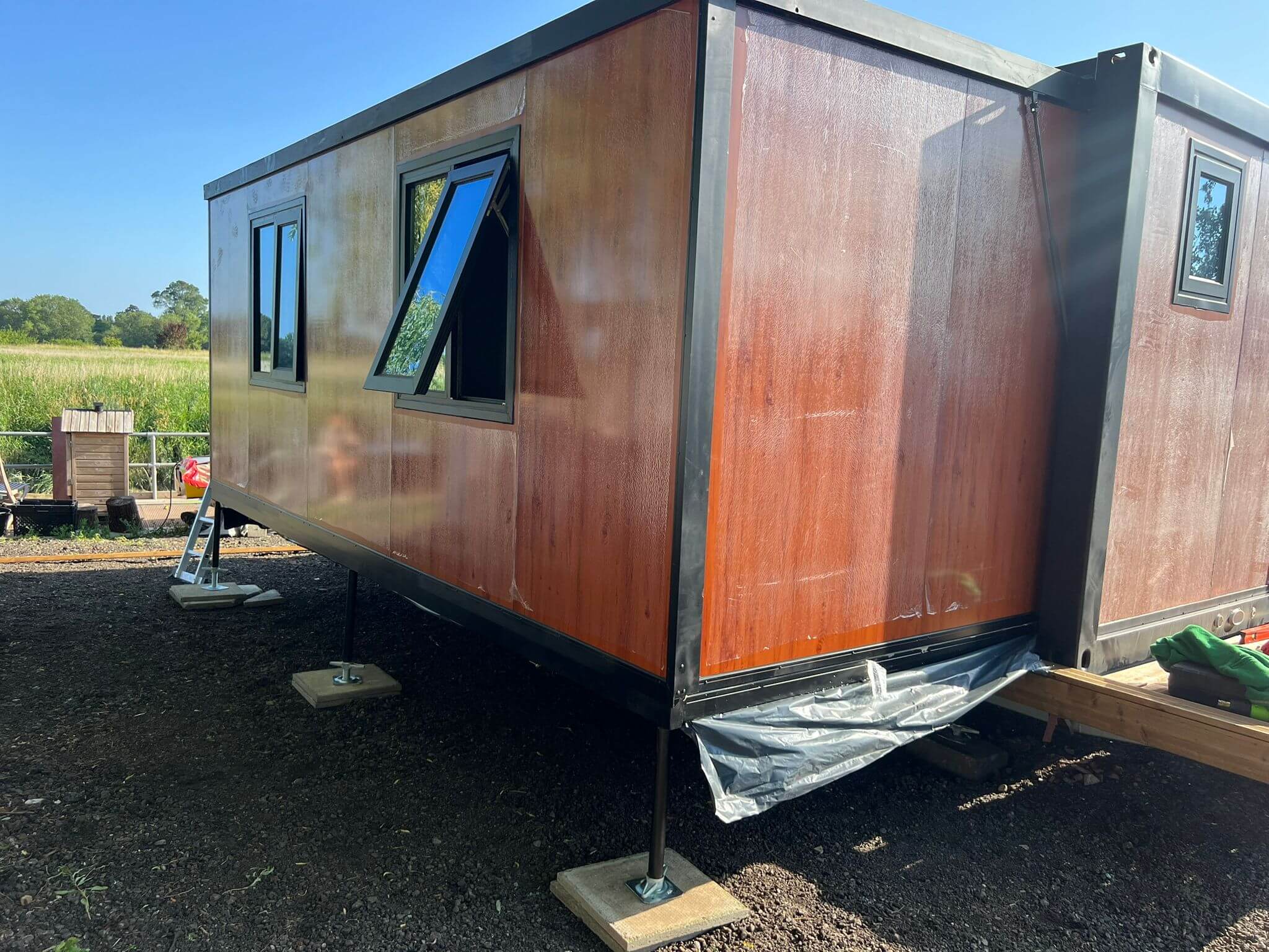 mobile-home-in-england-londonburg-014