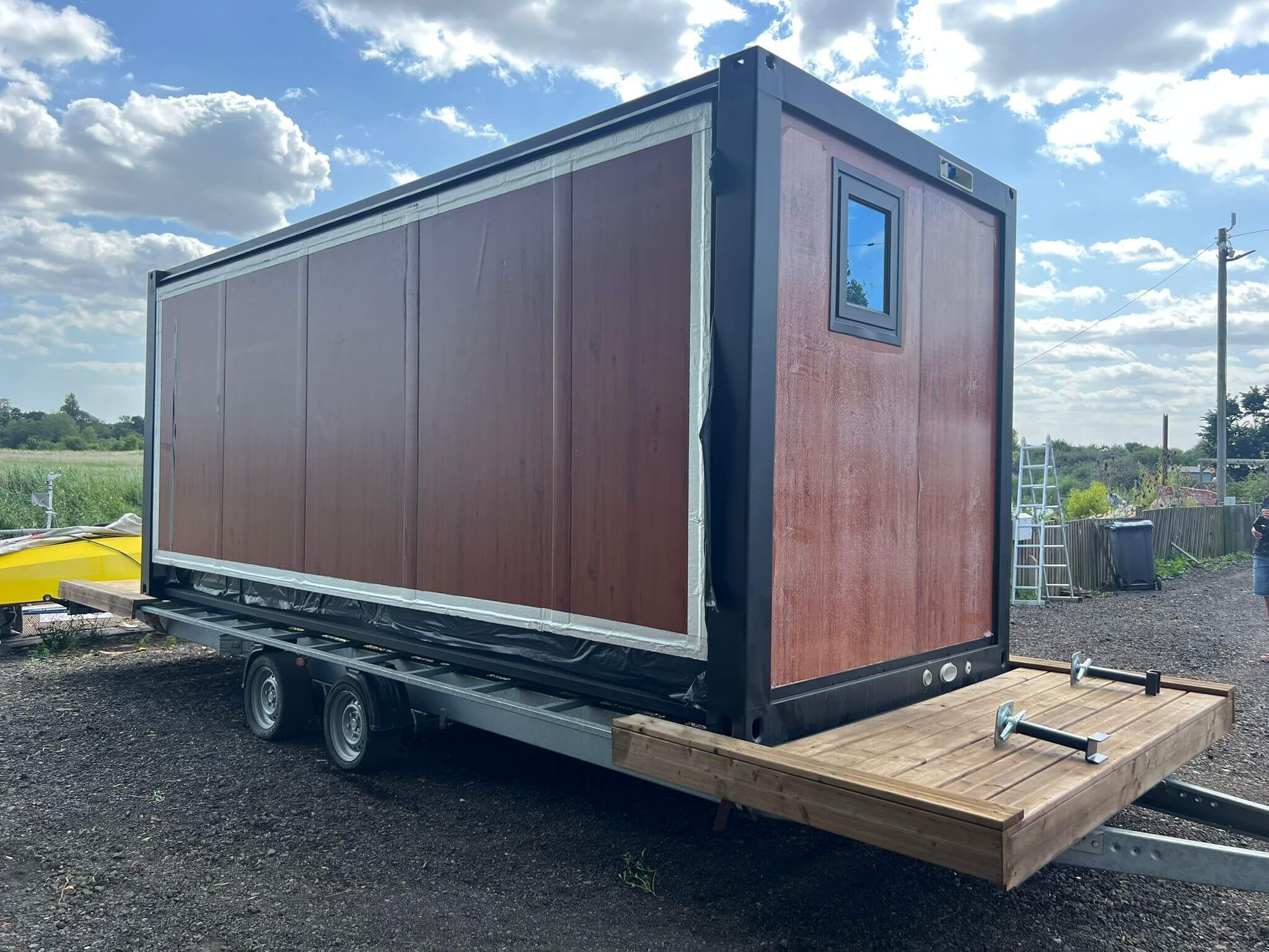 mobile-home-in-england-londonburg-07