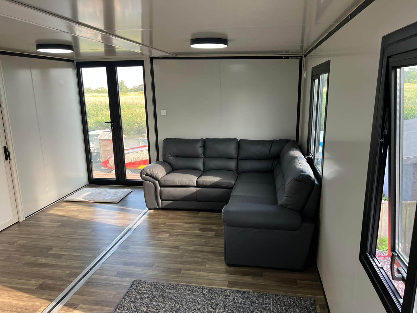 mobile-home-in-england-inhouse-londonburg-011