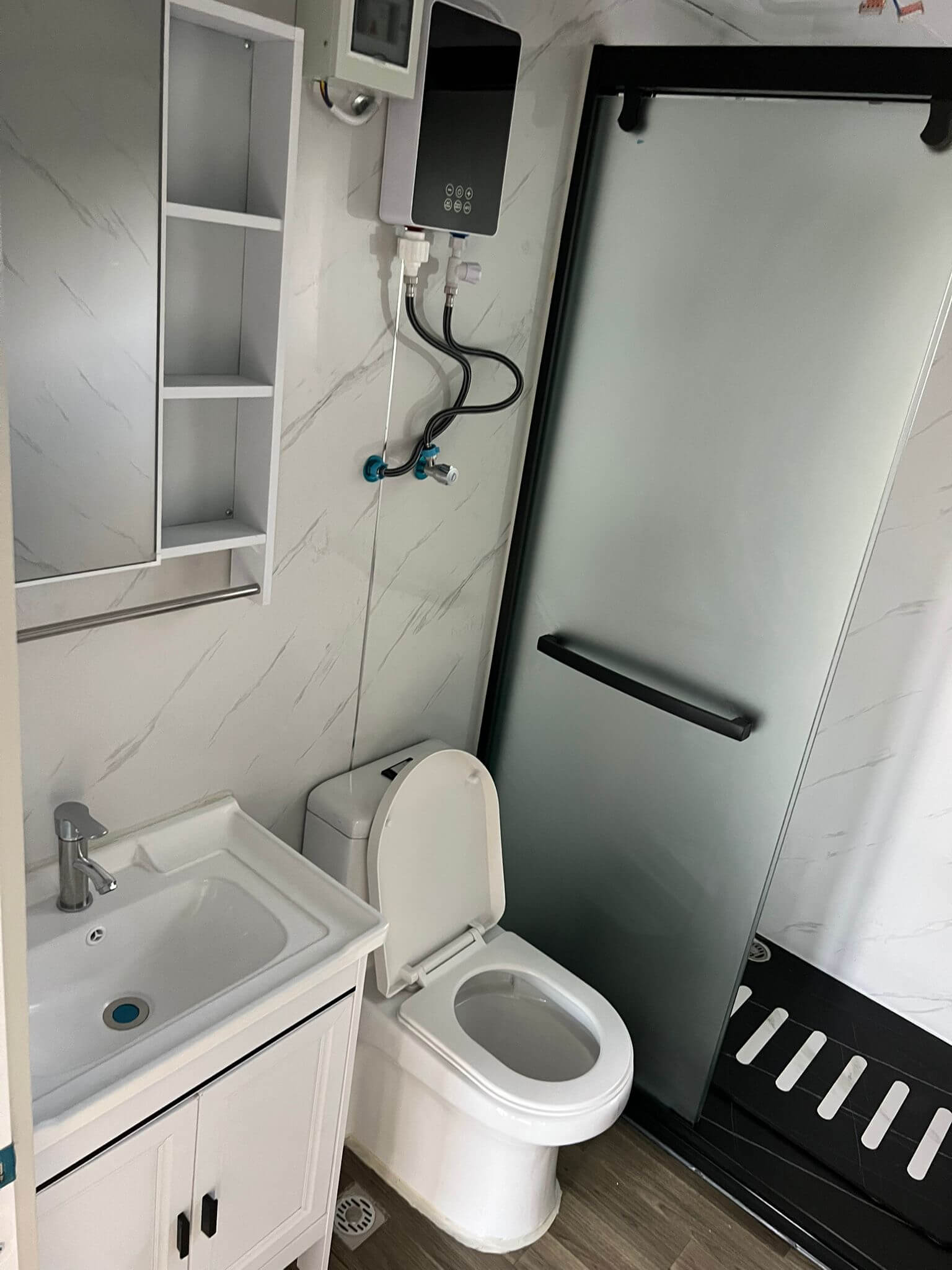 mobile-home-in-england-inhouse-londonburg-06