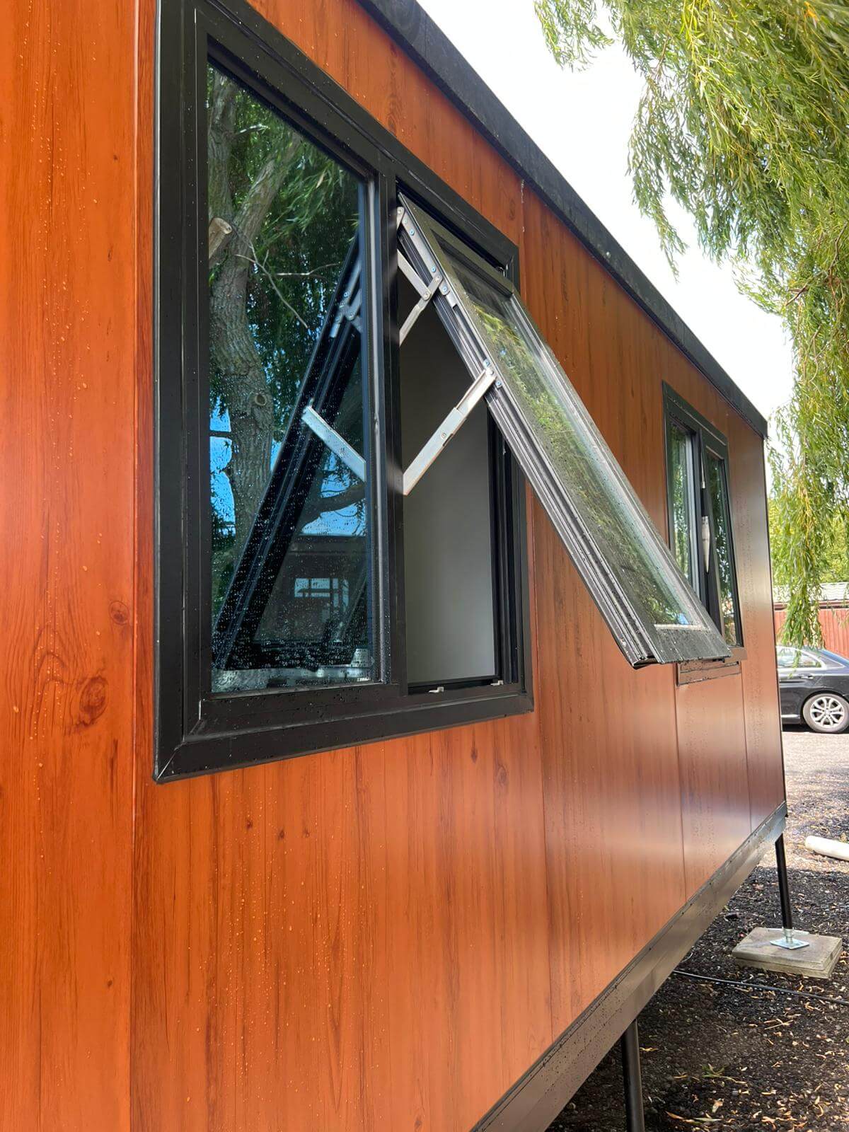 mobile-home-in-england-out-home-londonburg-016