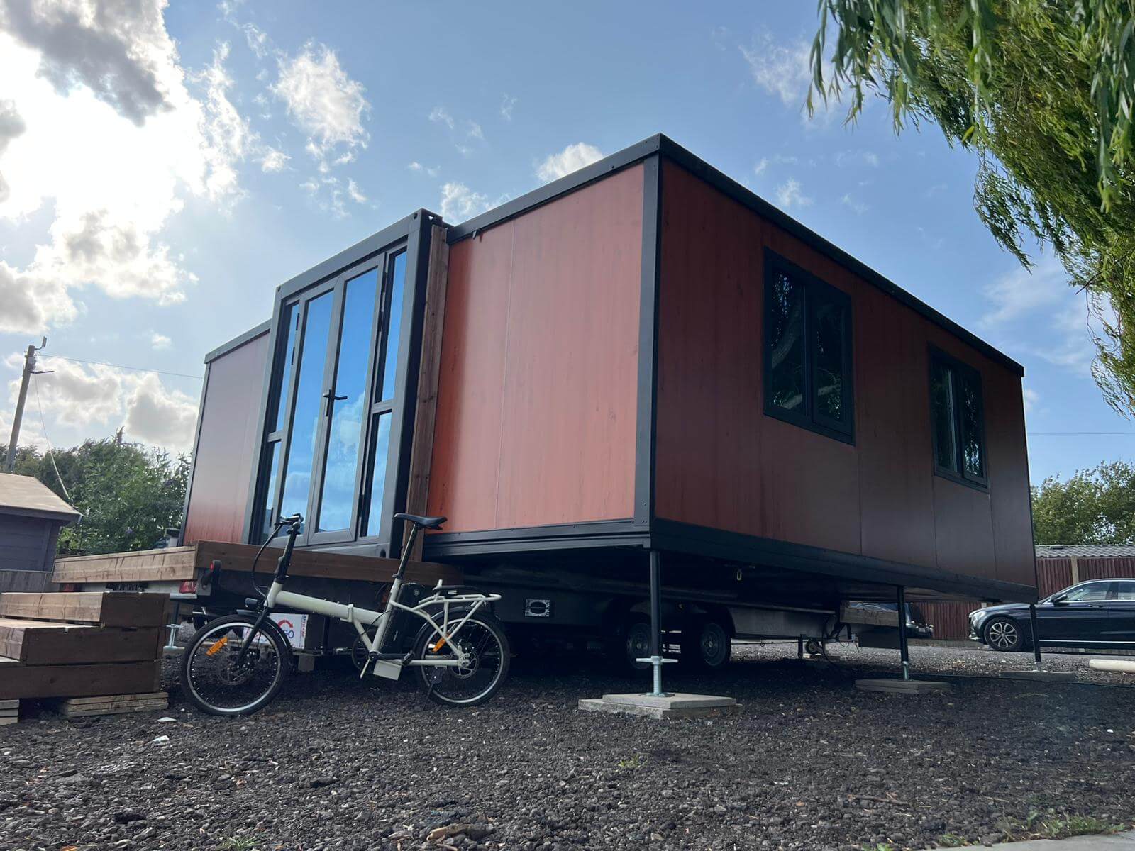 mobile-home-in-england-out-home-londonburg-04