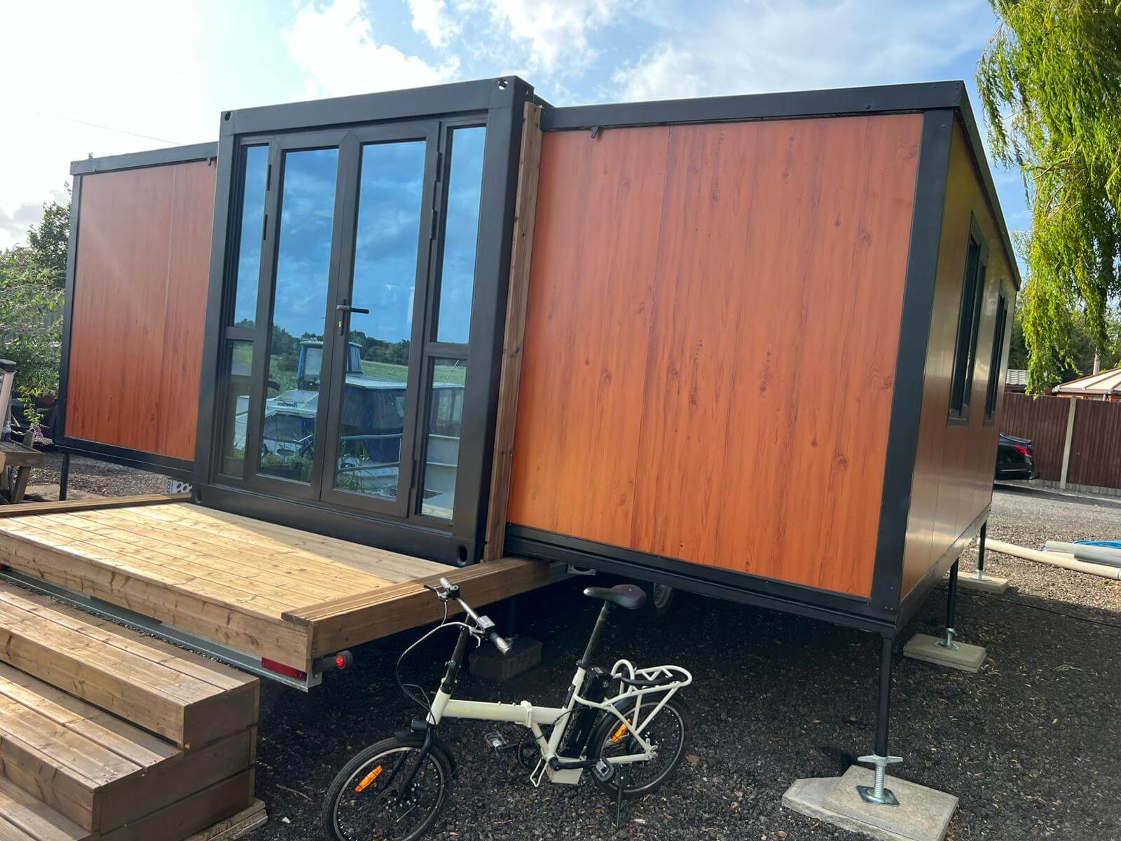 mobile-home-in-england-out-home-londonburg-06
