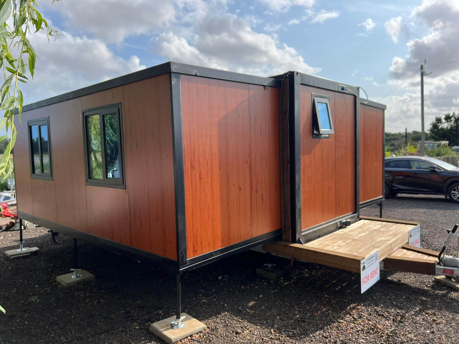 mobile-home-in-england-out-home-londonburg-07